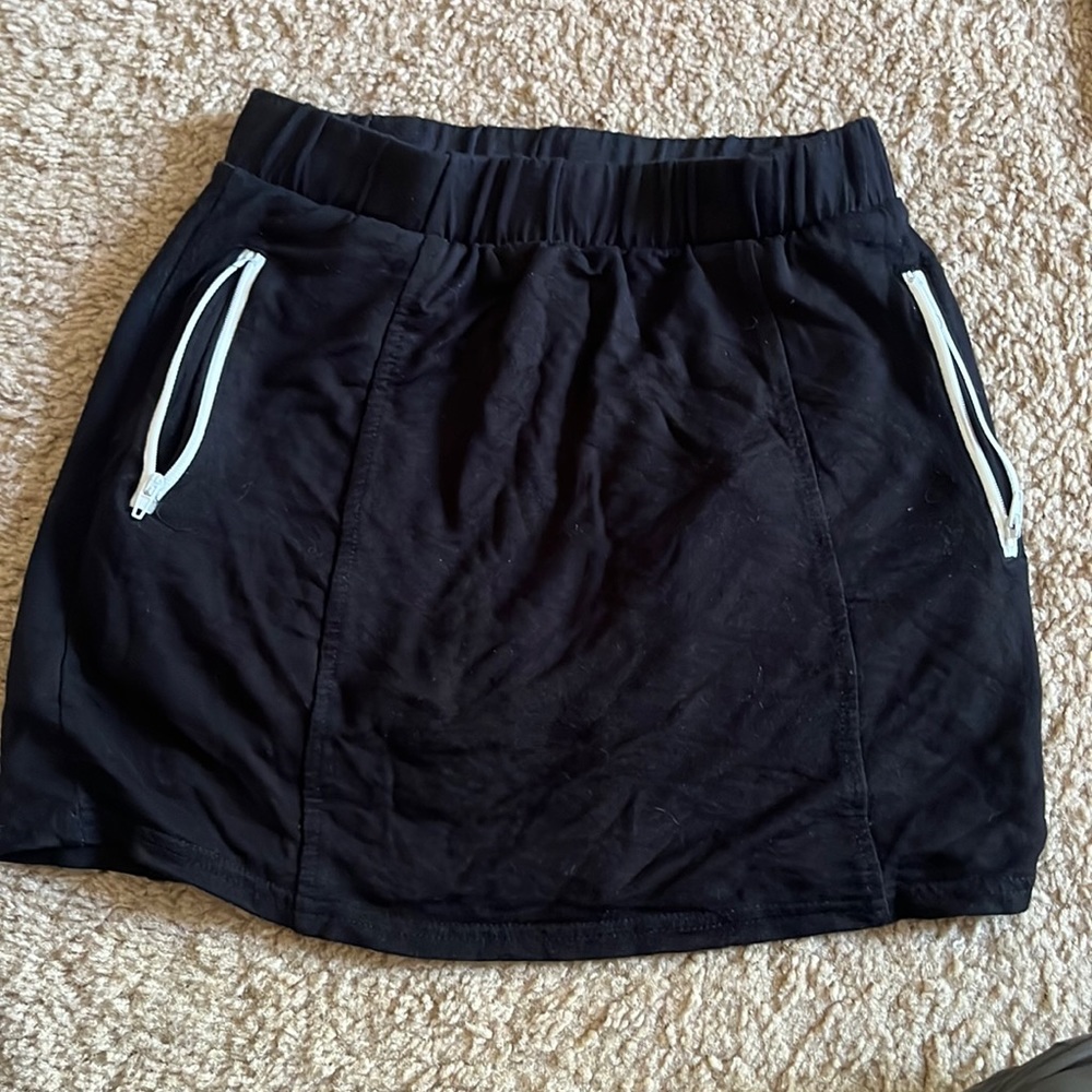 Black and white skort